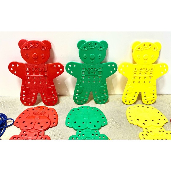 Threading Lacing Animals Large (Bear Dog Duck) - 8pc & 24 laces Primary Colors - Picture 2 of 4